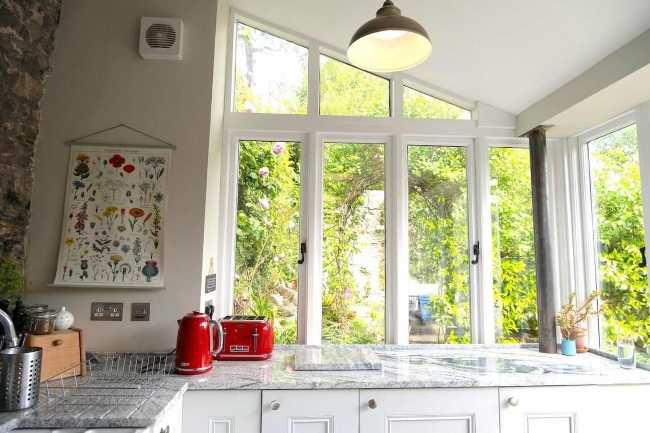 Lovely Property In The Heart Of Somerset, Sleeps 9 Shepton Mallet Eksteriør bilde