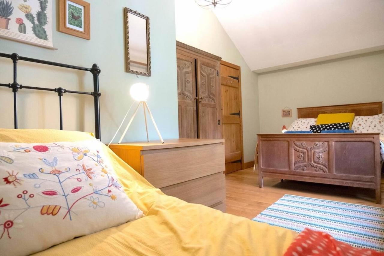 Lovely Property In The Heart Of Somerset, Sleeps 9 Shepton Mallet Eksteriør bilde