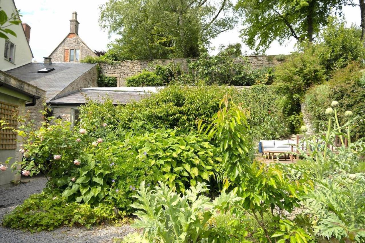 Lovely Property In The Heart Of Somerset, Sleeps 9 Shepton Mallet Eksteriør bilde
