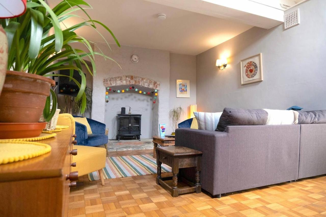 Lovely Property In The Heart Of Somerset, Sleeps 9 Shepton Mallet Eksteriør bilde